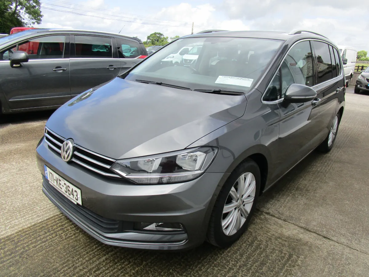 Volkswagen Touran 2017 Automatic,  7 seats. - Image 3