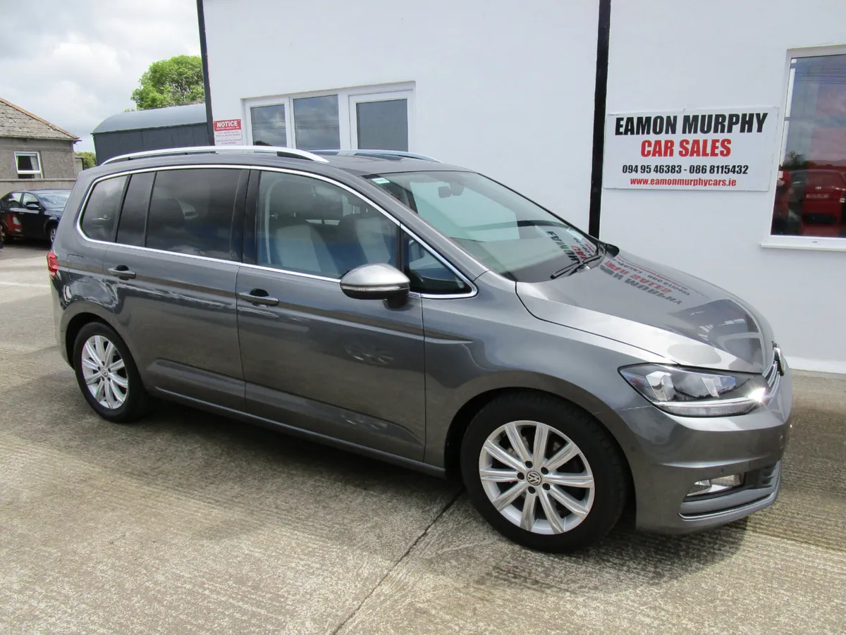 Volkswagen Touran 2017 Automatic,  7 seats. - Image 4