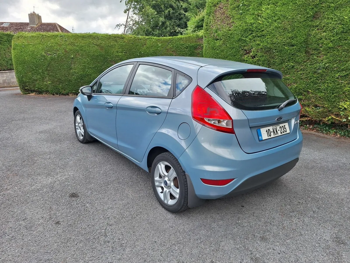 Ford Fiesta 2010 - Image 3