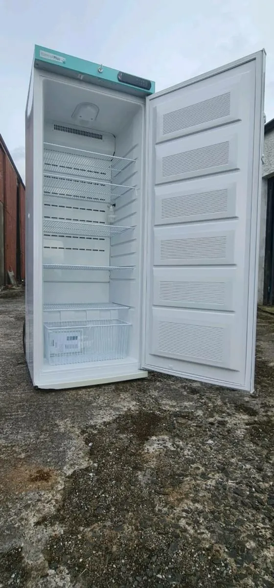Lec Medical/Pharmacy Fridge - Image 3