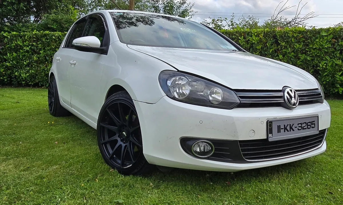 2011 Volkswagon Golf - Image 1