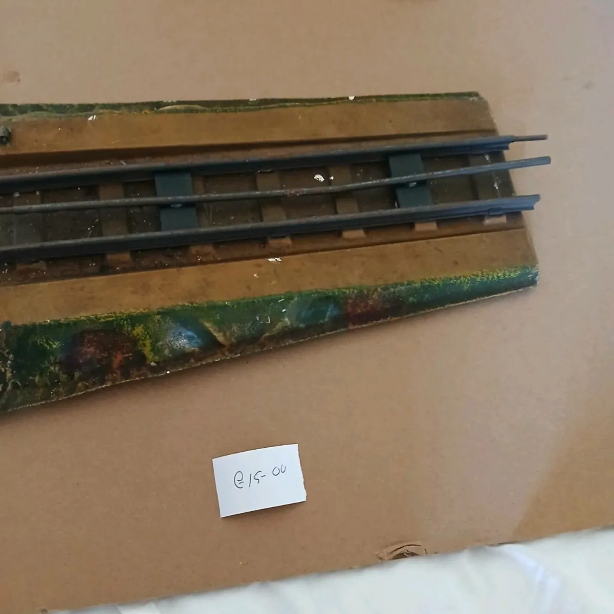 VINTAGE 0 GAUGE TRAIN BUILDINGS - Image 3