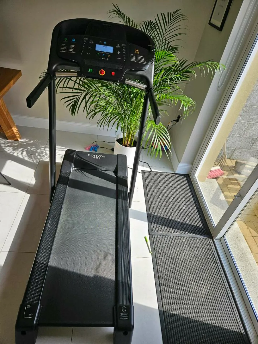 Treadmill - Image 1