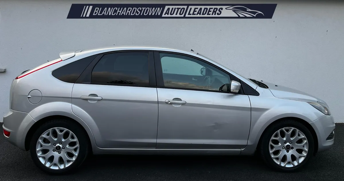 FORD FOCUS 1.6 TDCI ZETEC 108BHP SERVICE HISTORY - Image 2