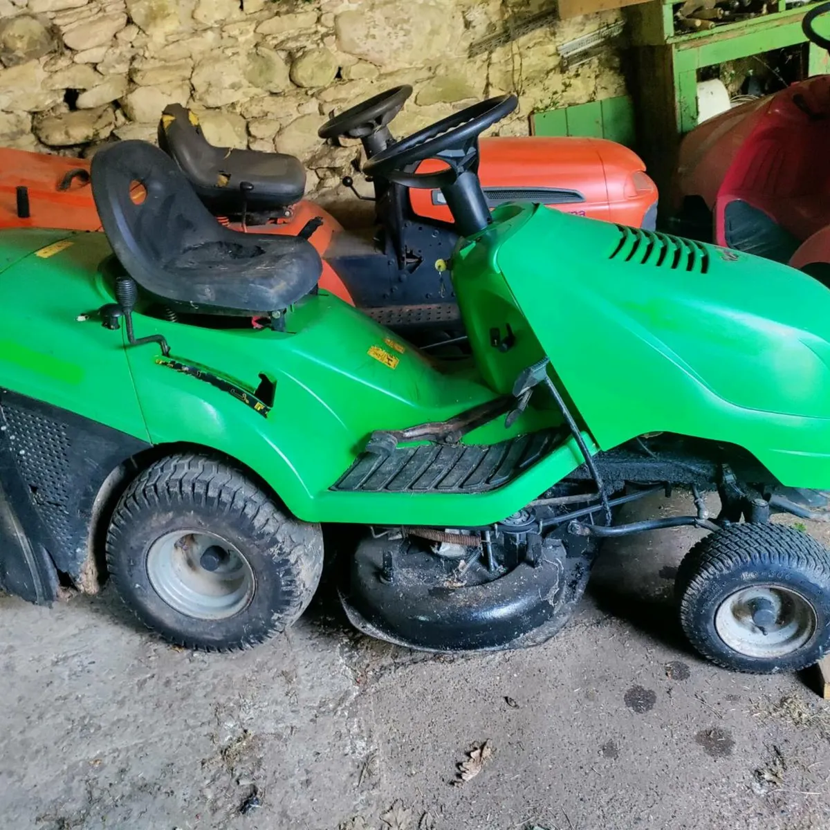 Ride on mower - Image 1