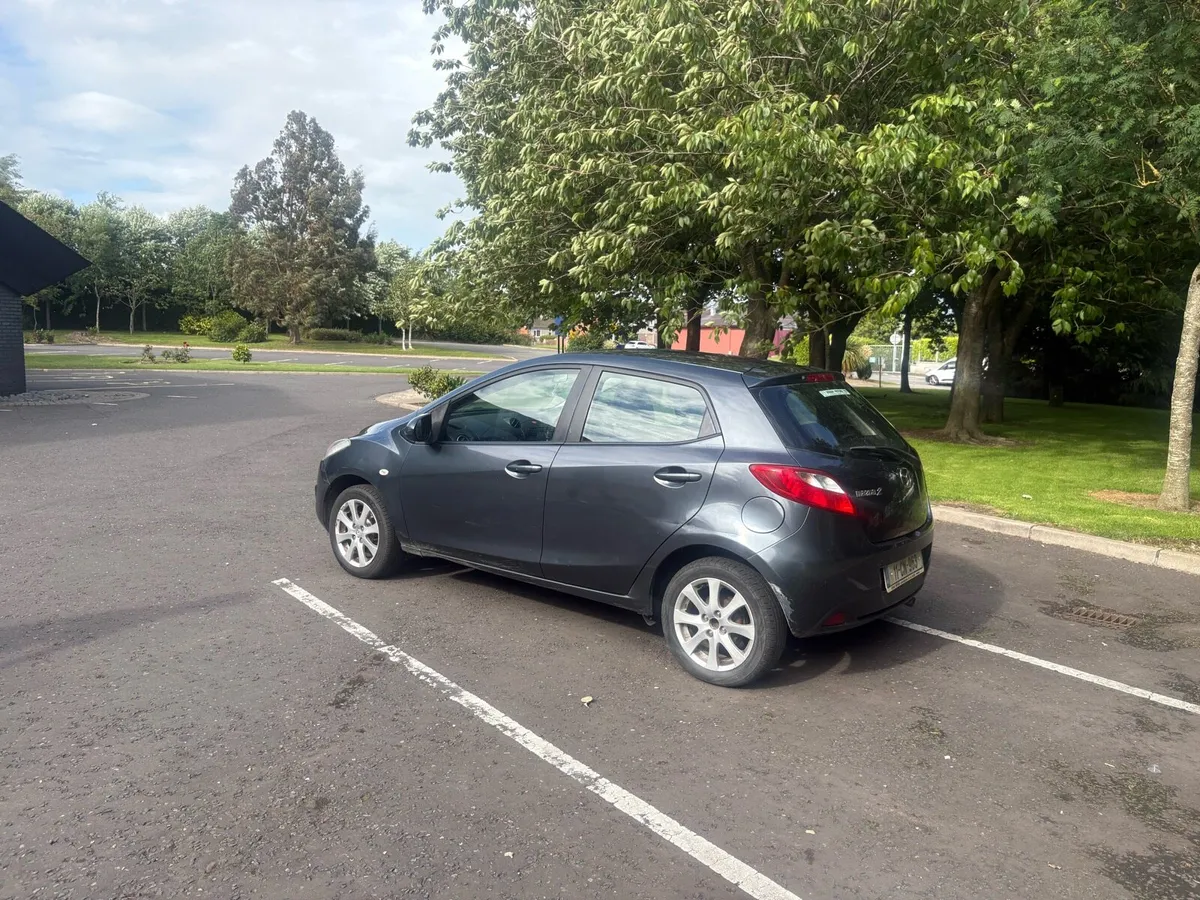 2011 Mazda 2 1.2 petrol nct 08/25 tax 06/25 - Image 4
