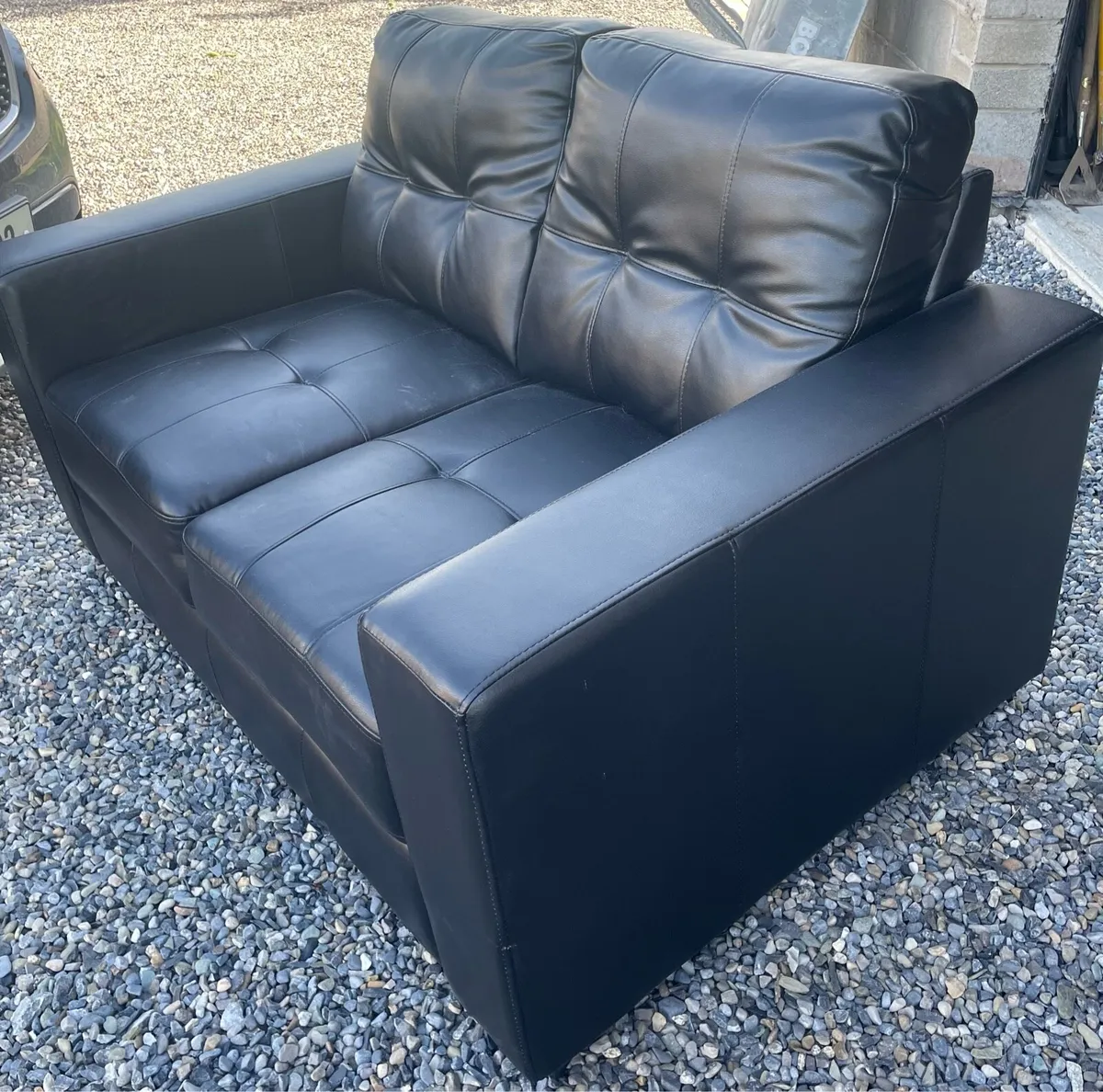 2 Sofas & 4 chairs - Image 1