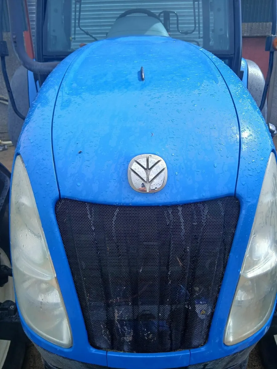 New Holland T5060 - Image 2