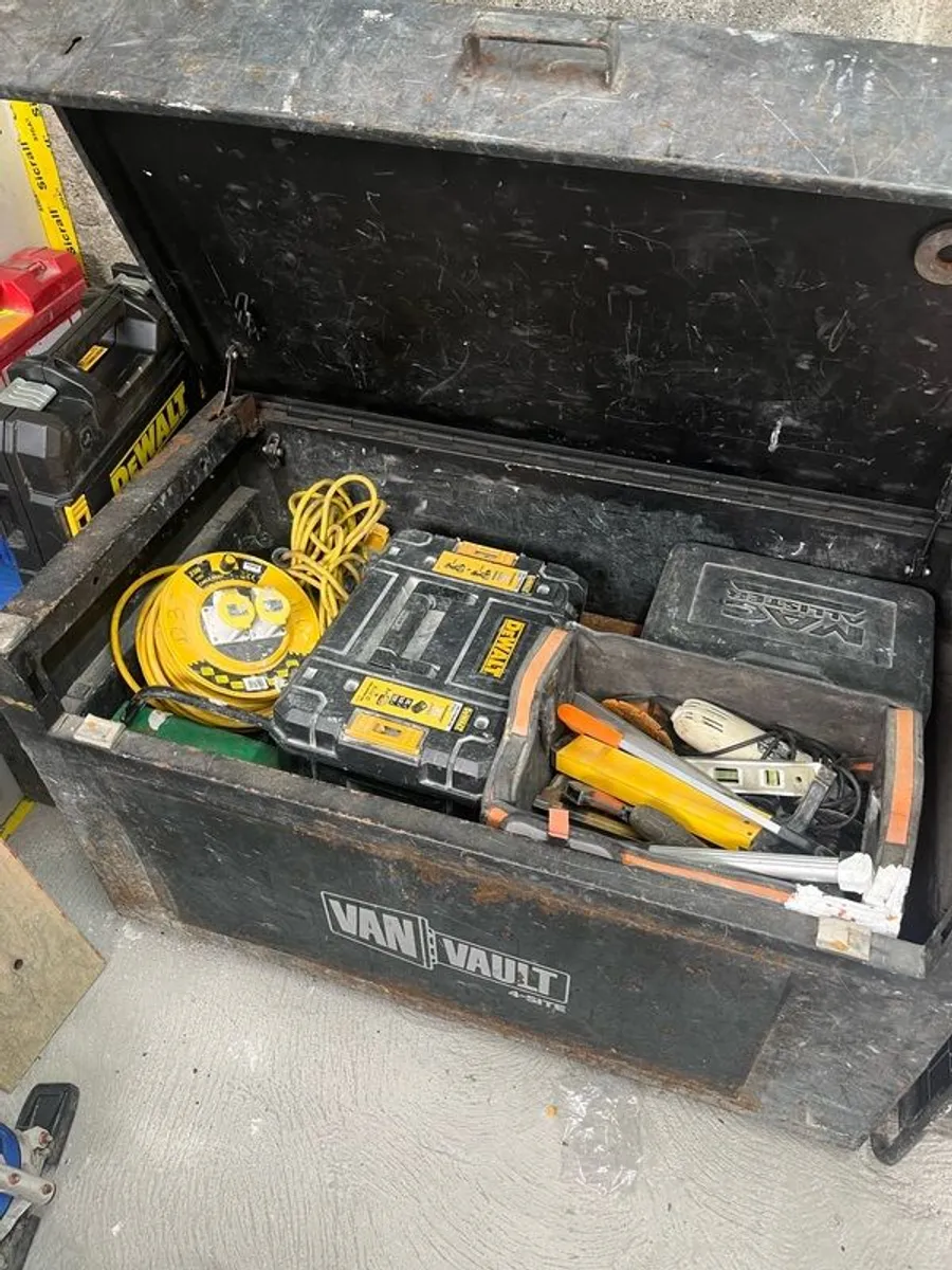 steel toolbox - Image 2