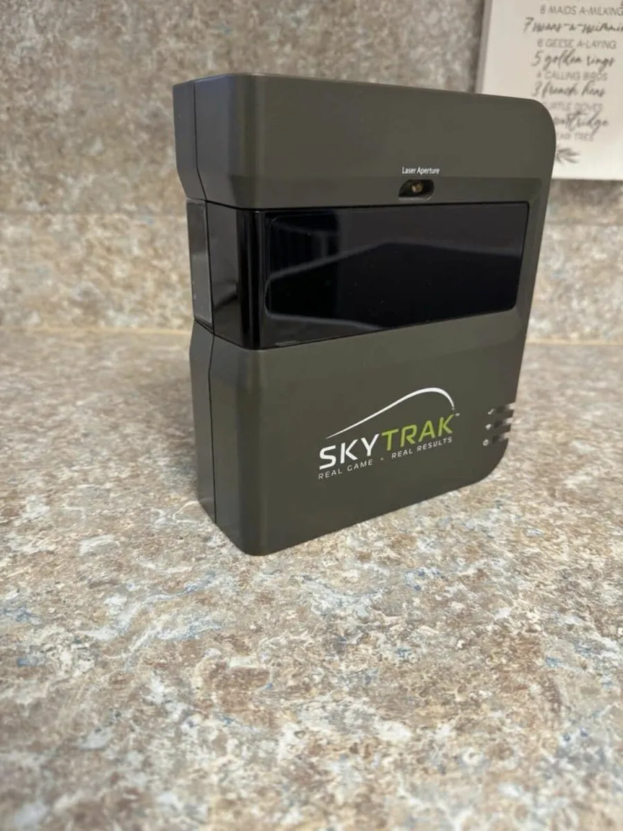SkyTrak golf simulator with protective case - Image 4