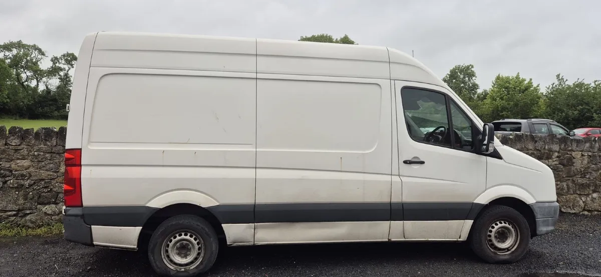 Van - Image 2