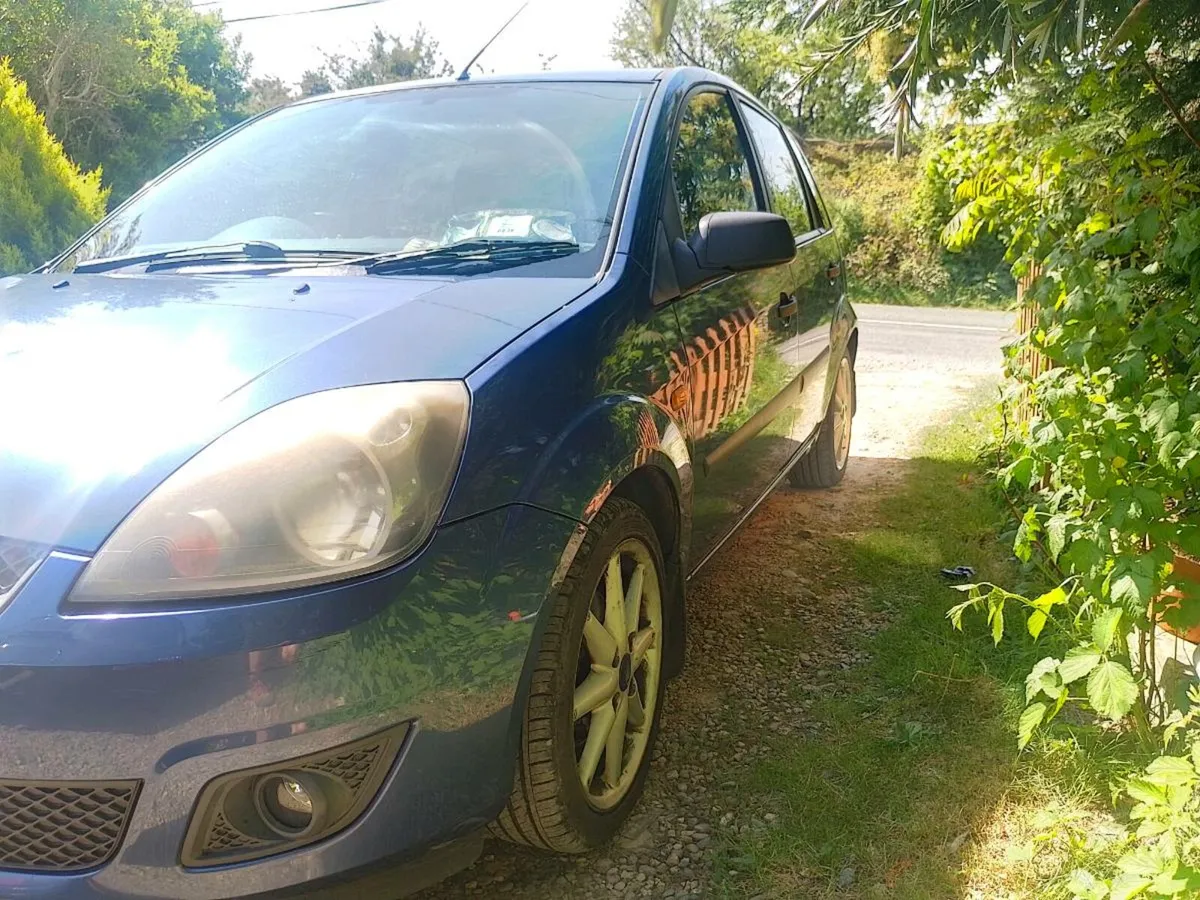 Ford fiesta - Image 2