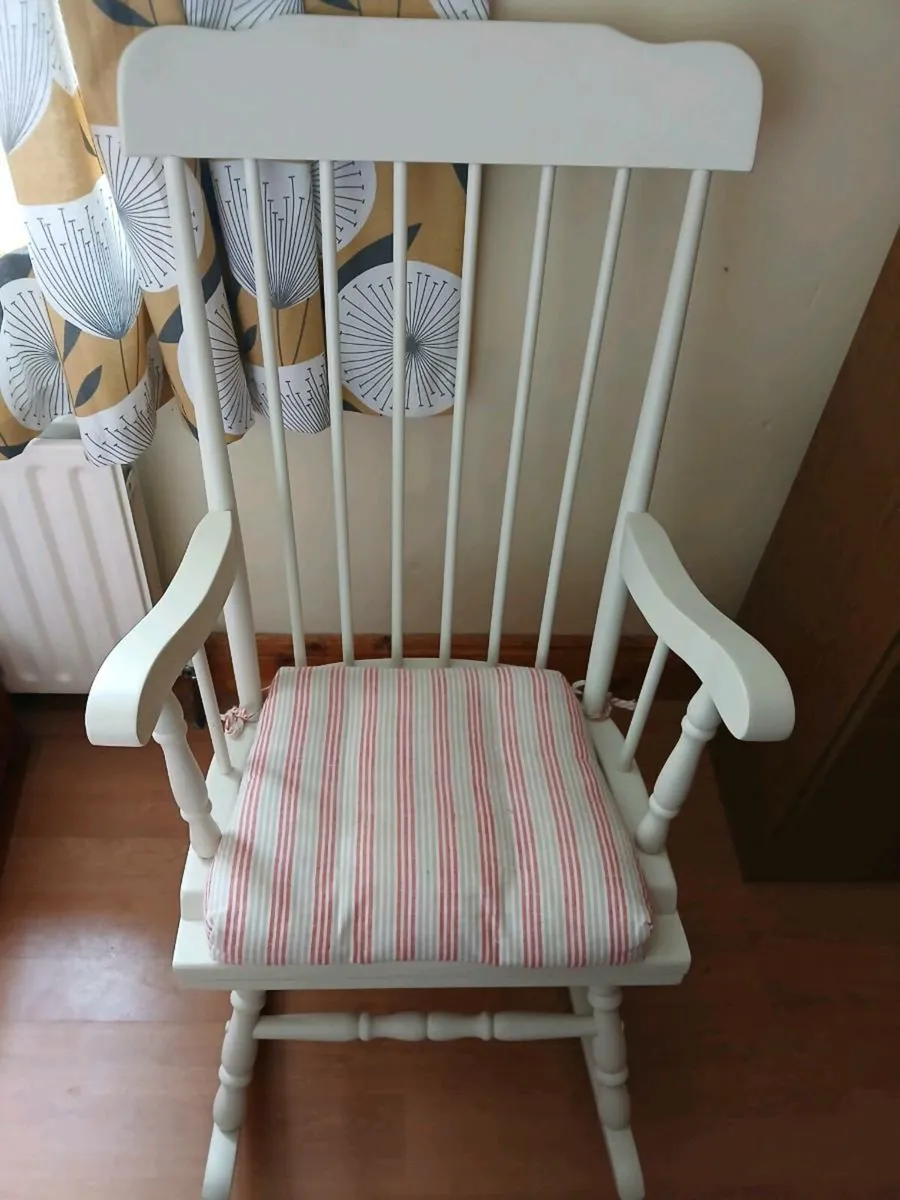 Rocking chair
