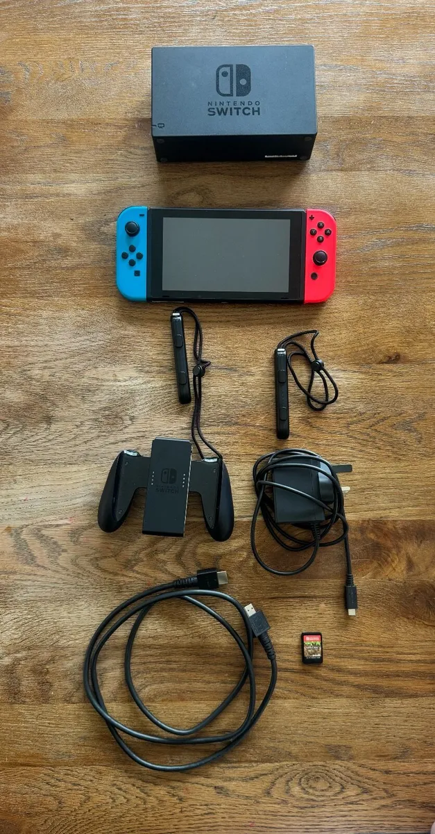 Nintendo Switch along with the Minecraft game