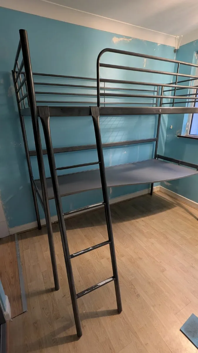 Loft bed with table - Image 4