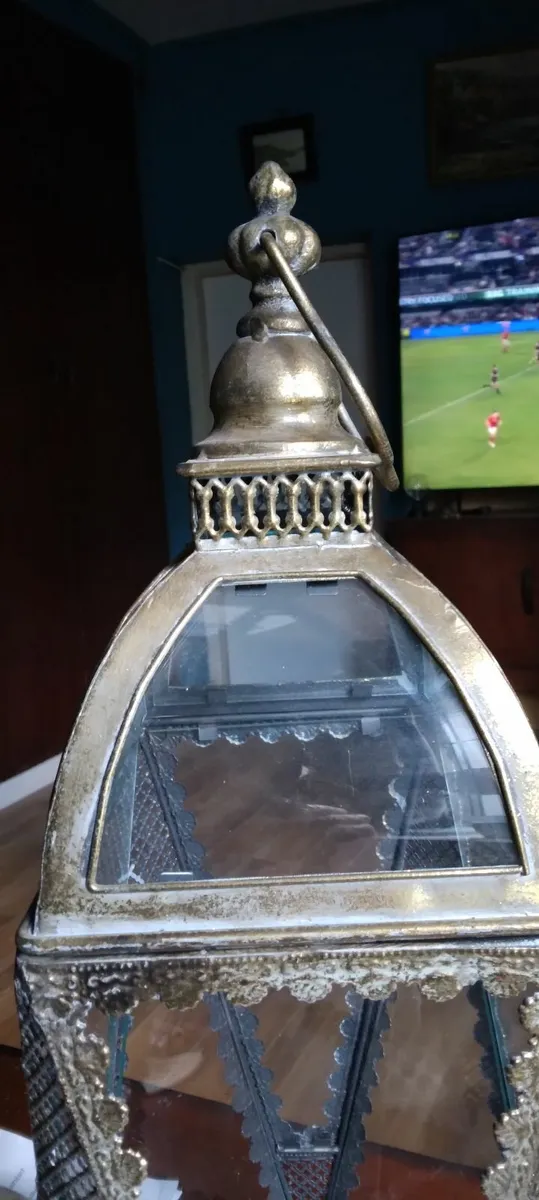 Large glass case - Image 1