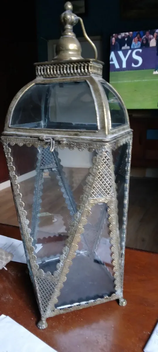 Large glass case - Image 2
