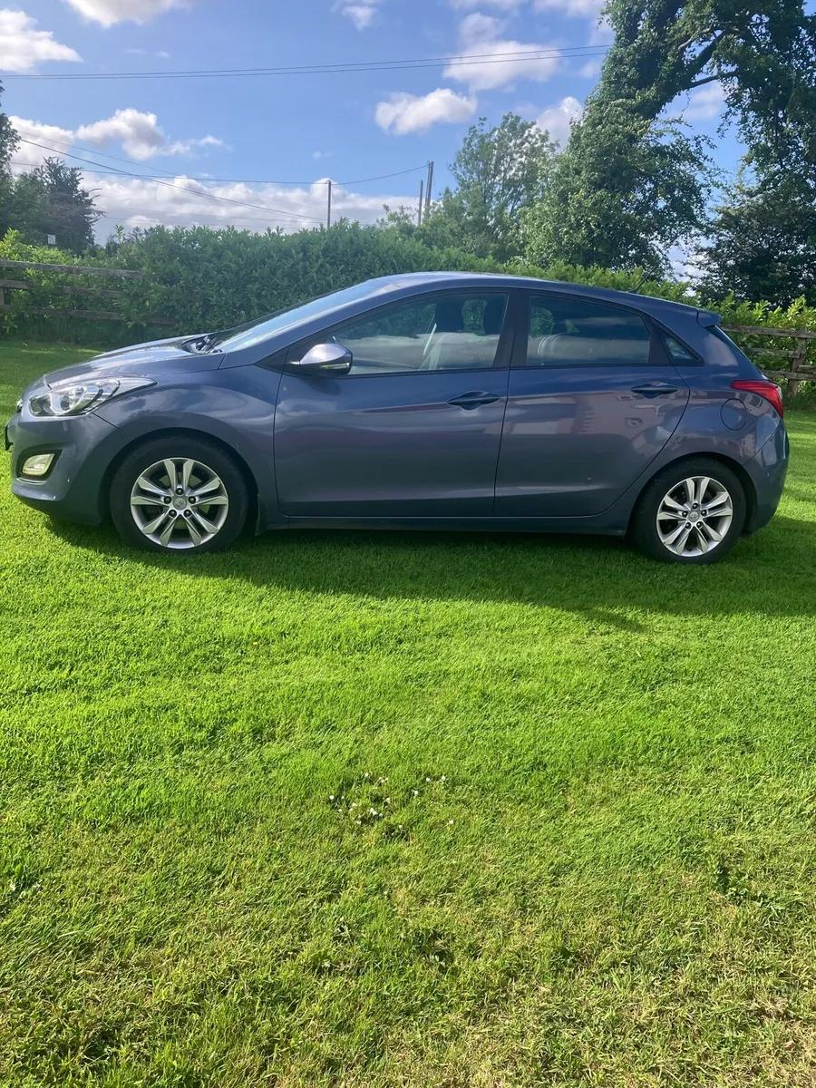Hyundai i30 2012 - Image 2