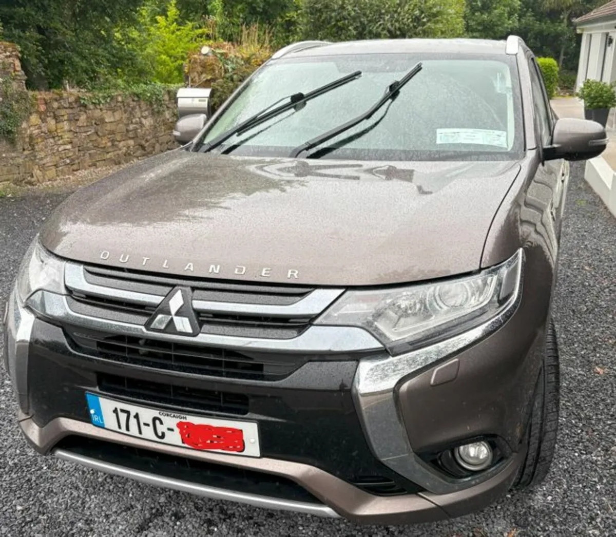 Mitsubishi Outlander 2017 - Image 1