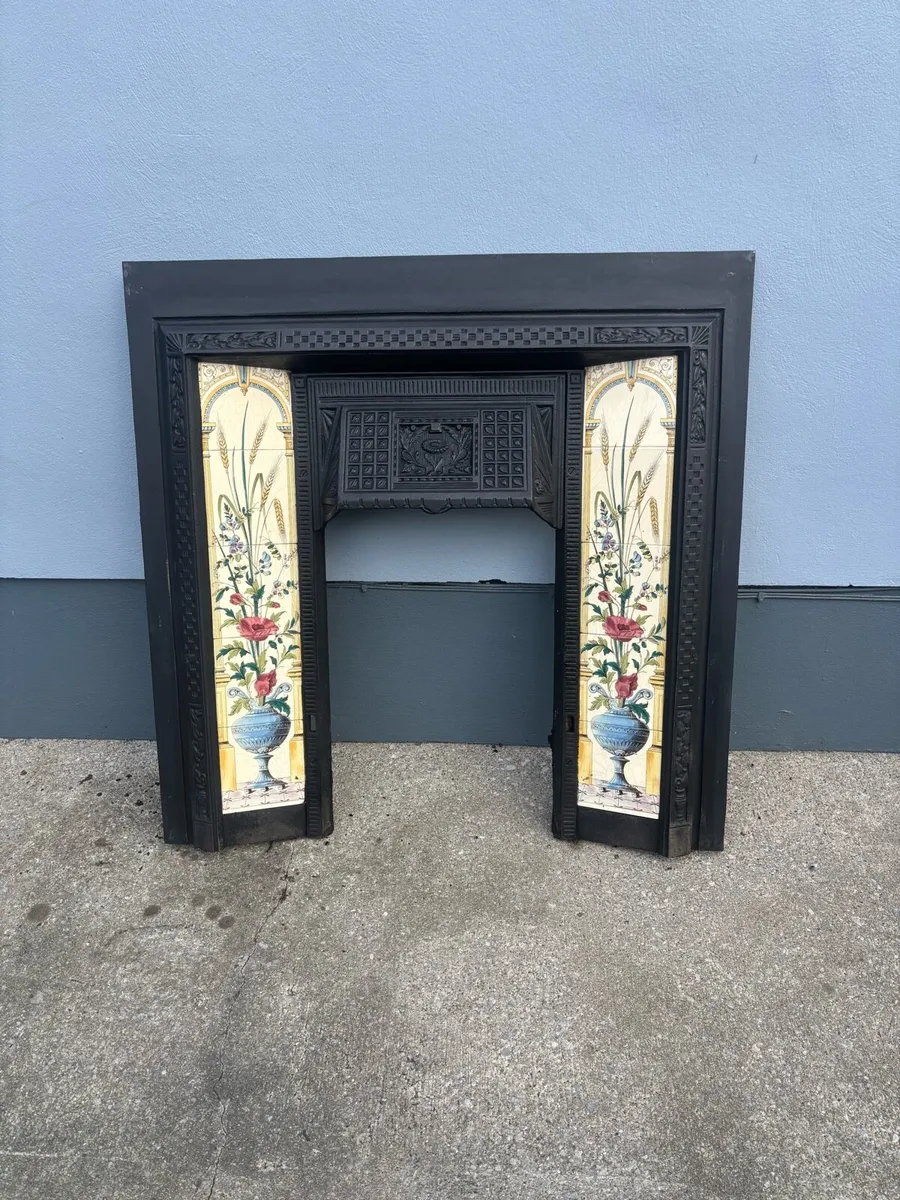 Cast iron fireplace with timber surround - Image 2