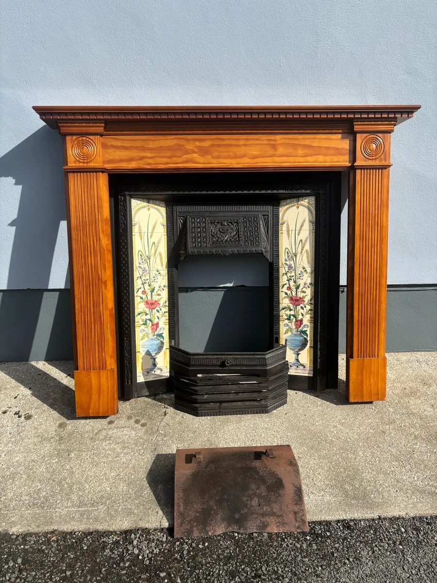 Cast iron fireplace with timber surround - Image 4