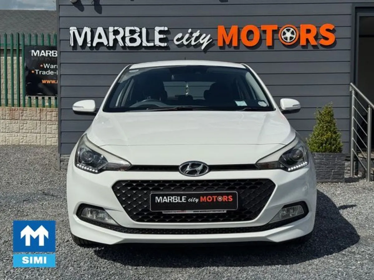 Hyundai i20 Active Deluxe 5DR - Image 3