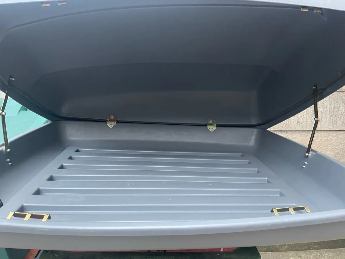 Karrite roof box 350L - Image 2