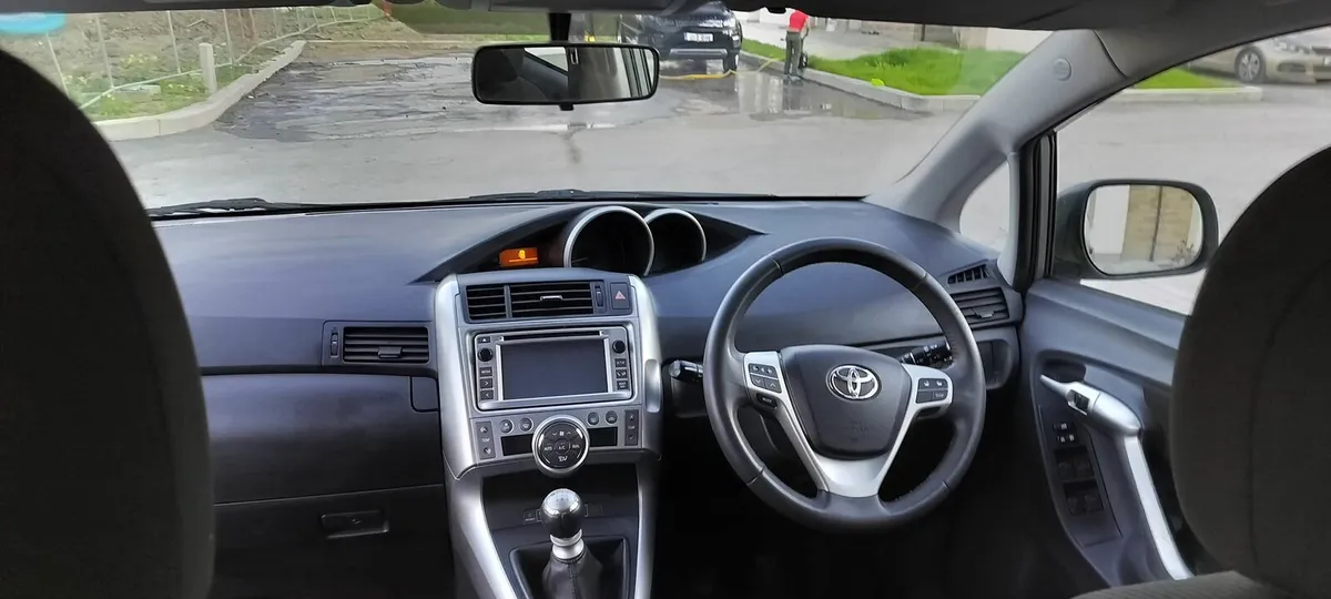 Toyota Verso - Image 2
