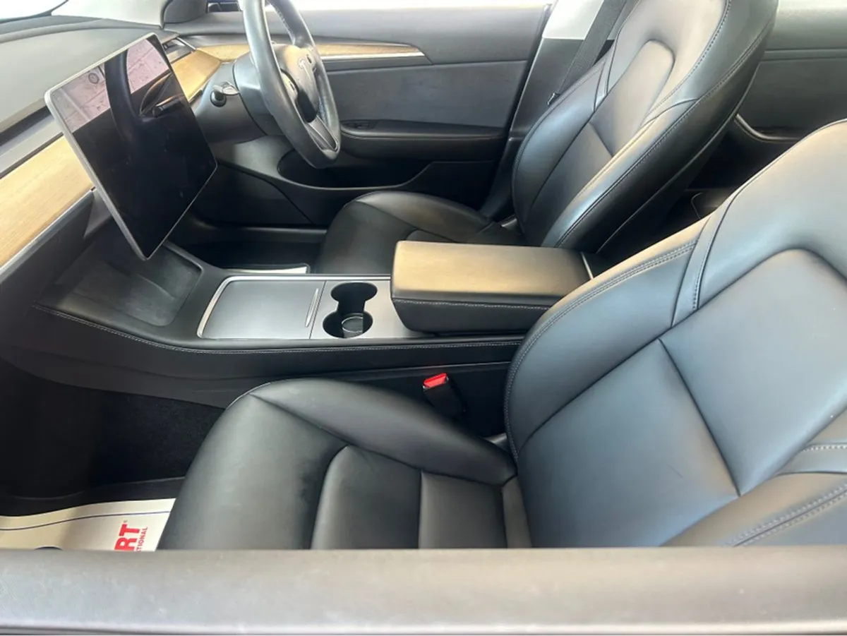 Tesla Model 3 M3sr rwdpgb1s5n 4DR Auto - Image 4