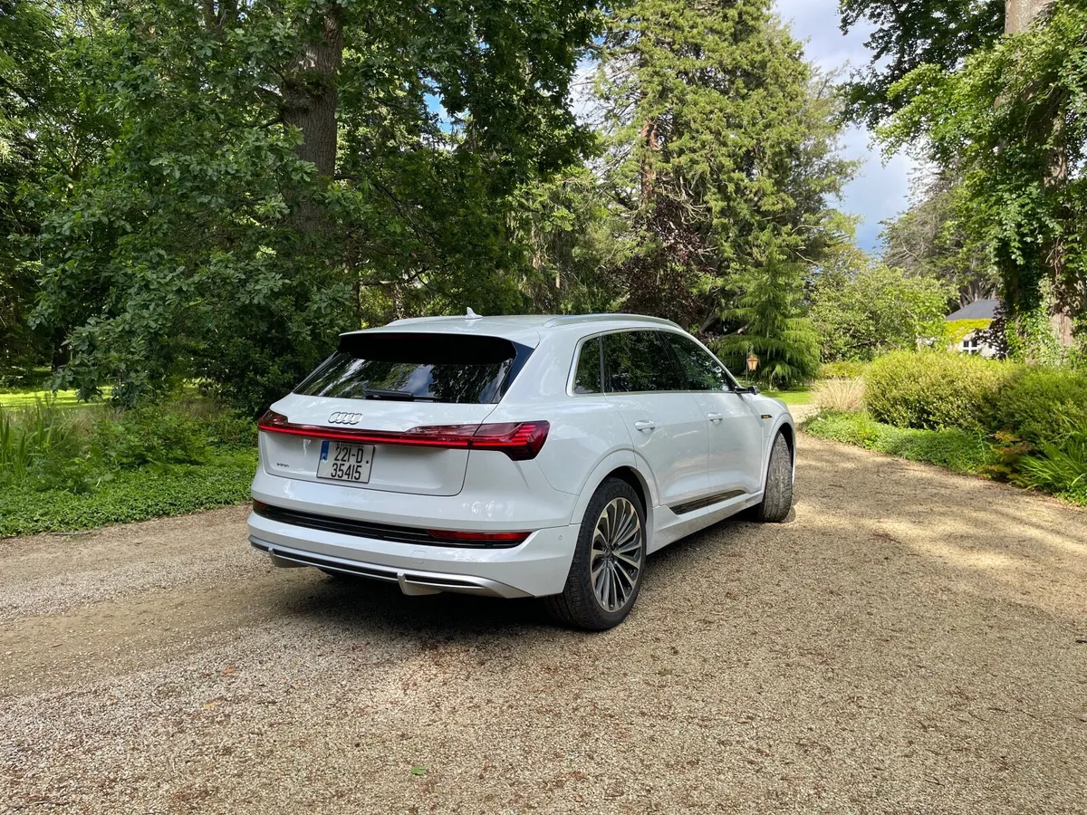 2022 Audi e-tron 55 S-LINE Quattro - Image 4