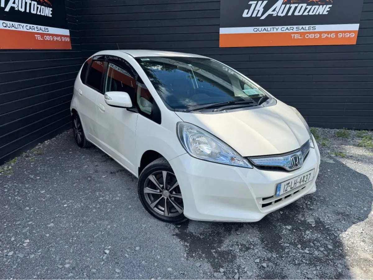 Honda Fit GP1 CVT Hybrid 5DR Auto Daa-gp1 - Image 1