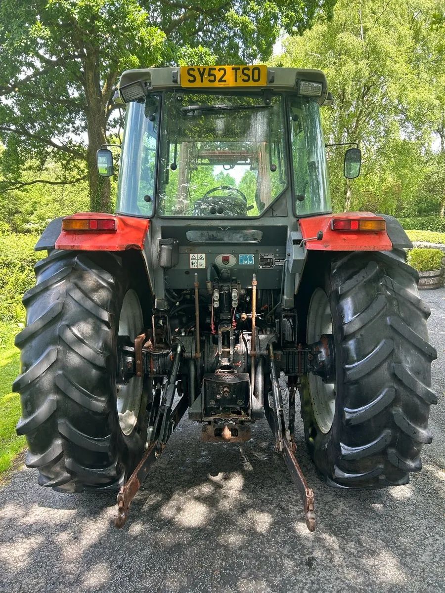 Massey Ferguson 4370 + loader - Image 4