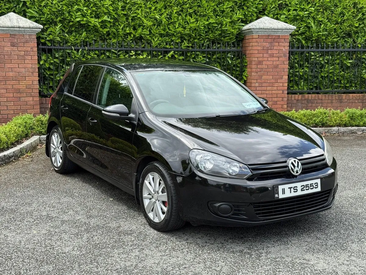 2011 Volkswagen Golf 1.6  Diesel  4350 euro - Image 1
