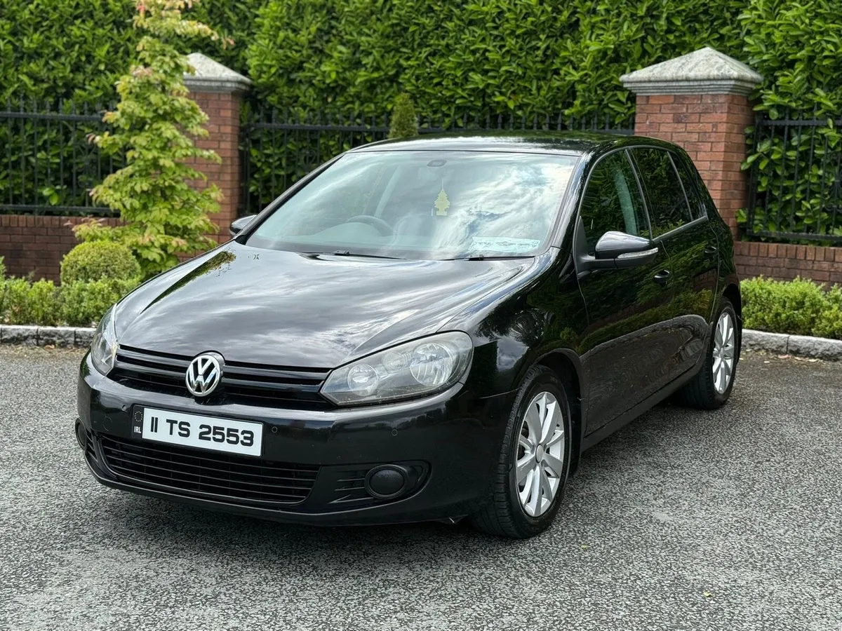 2011 Volkswagen Golf 1.6  Diesel  4350 euro - Image 3