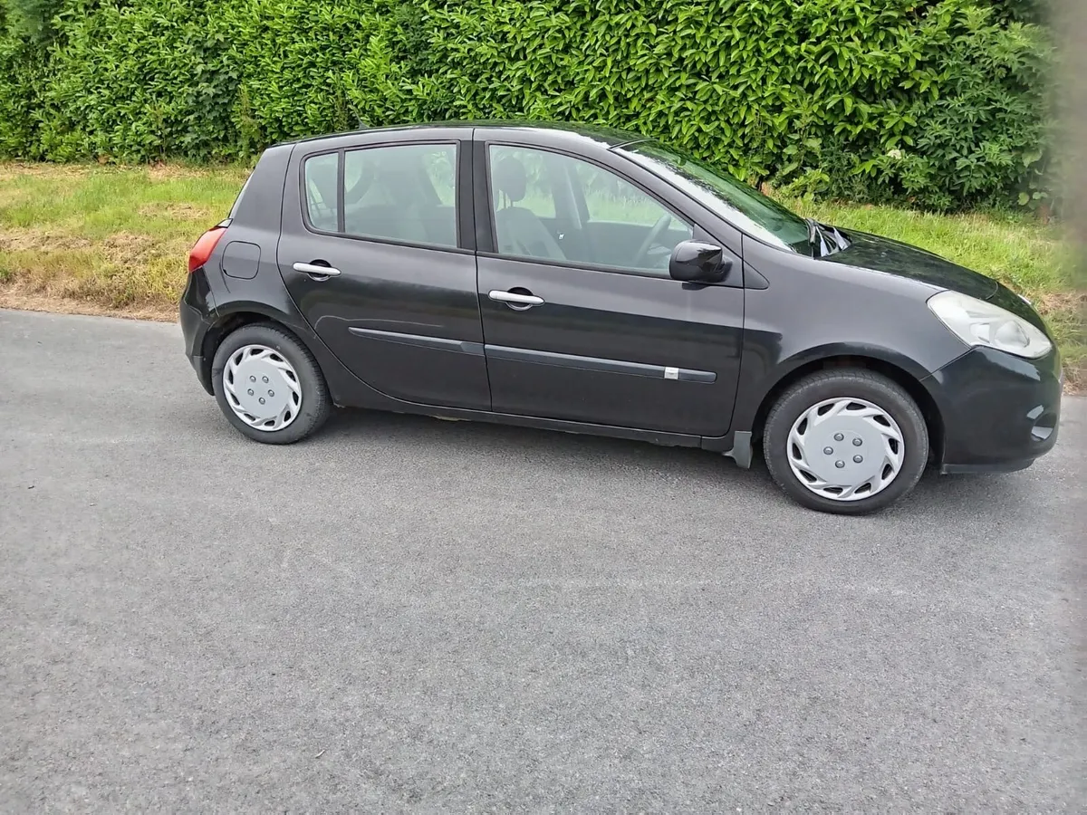 Renault Clio - Image 4