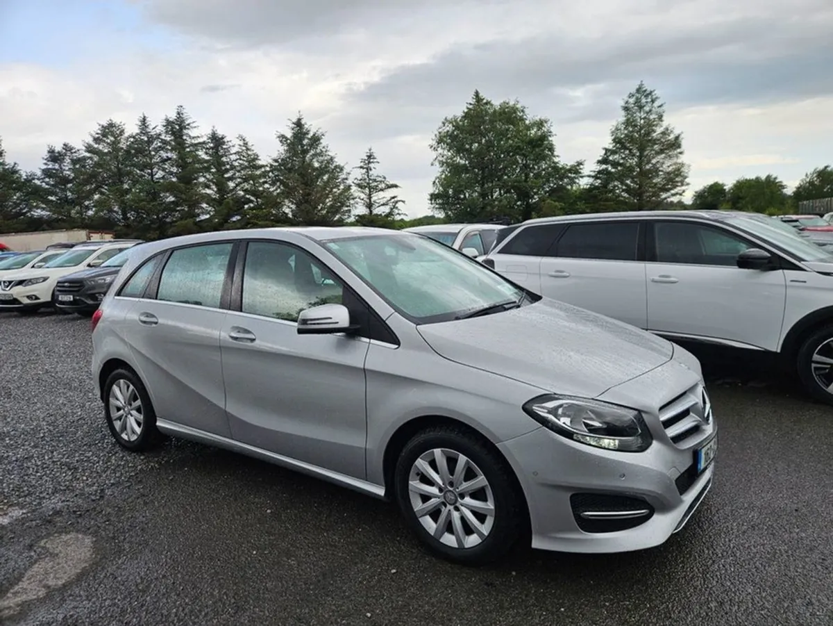 Mercedes-Benz B-Class B 180 D Style 5DR - Image 1