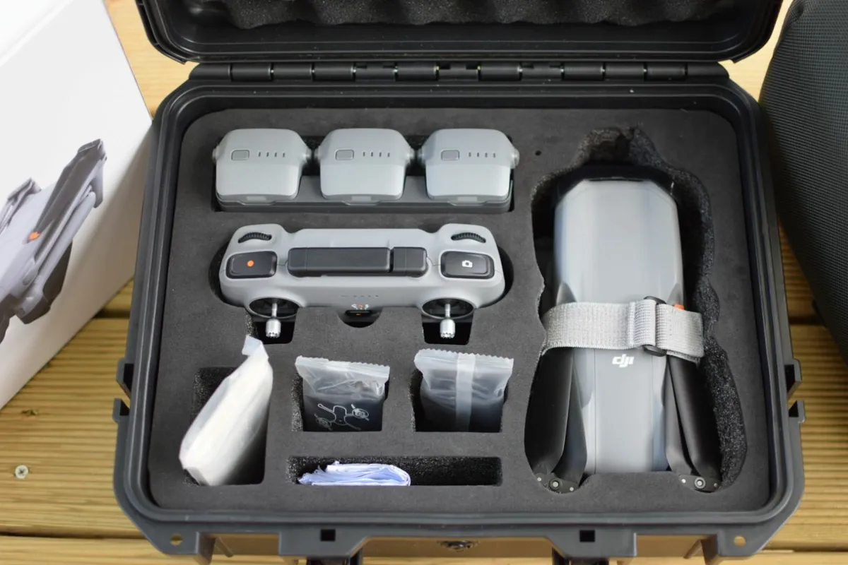 DJI Air 3 combo with hard case - Image 4