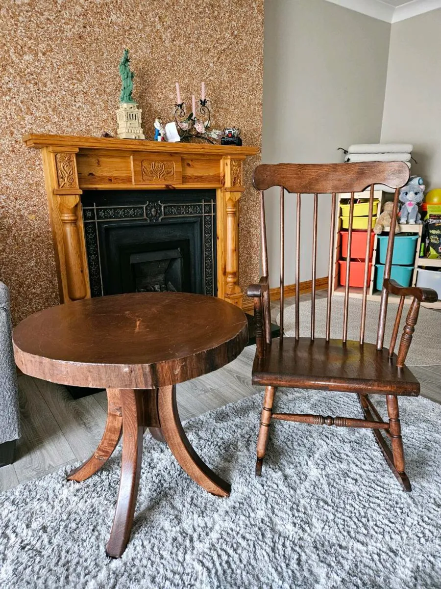 Coffee table and rocking chair - Image 1
