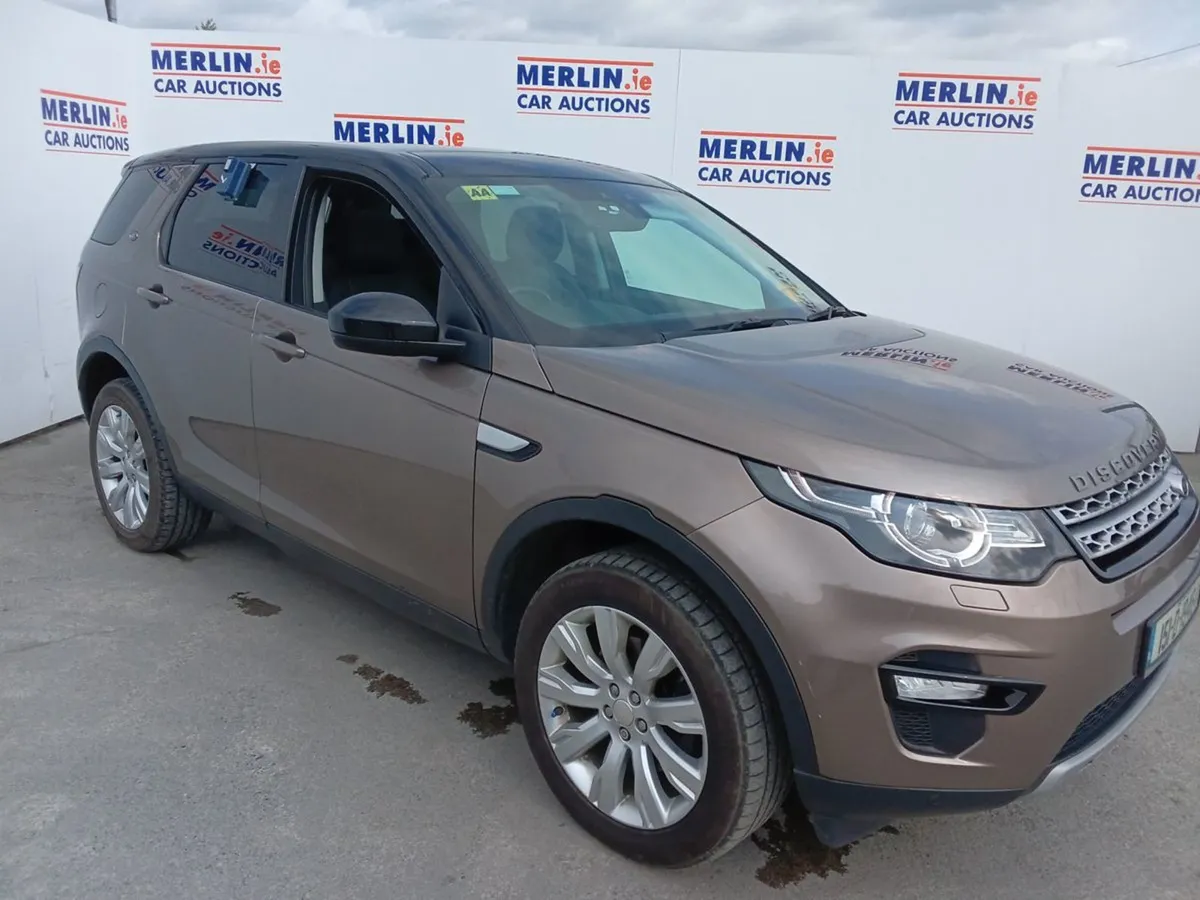Land Rover Discovery 2.2 SD4 HSE 7 Auto - Image 2