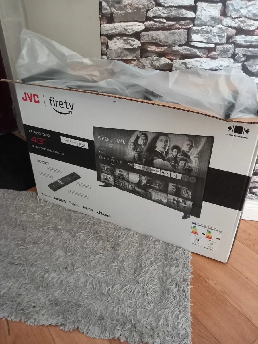 43 inch smart tv JVC 43CF330 - Image 1