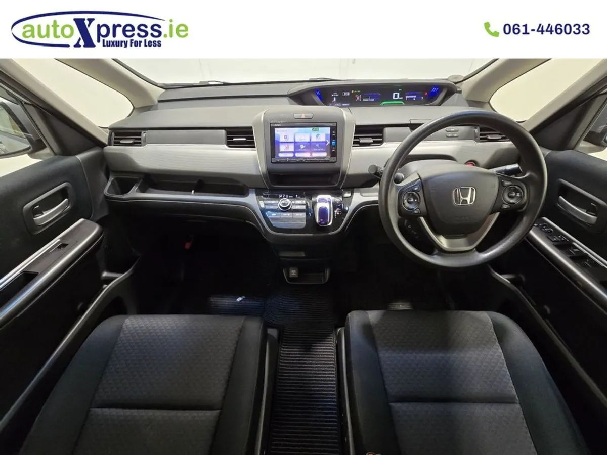 Honda Freed 1.5 Hybrid G SE Automatic  Reversing - Image 2