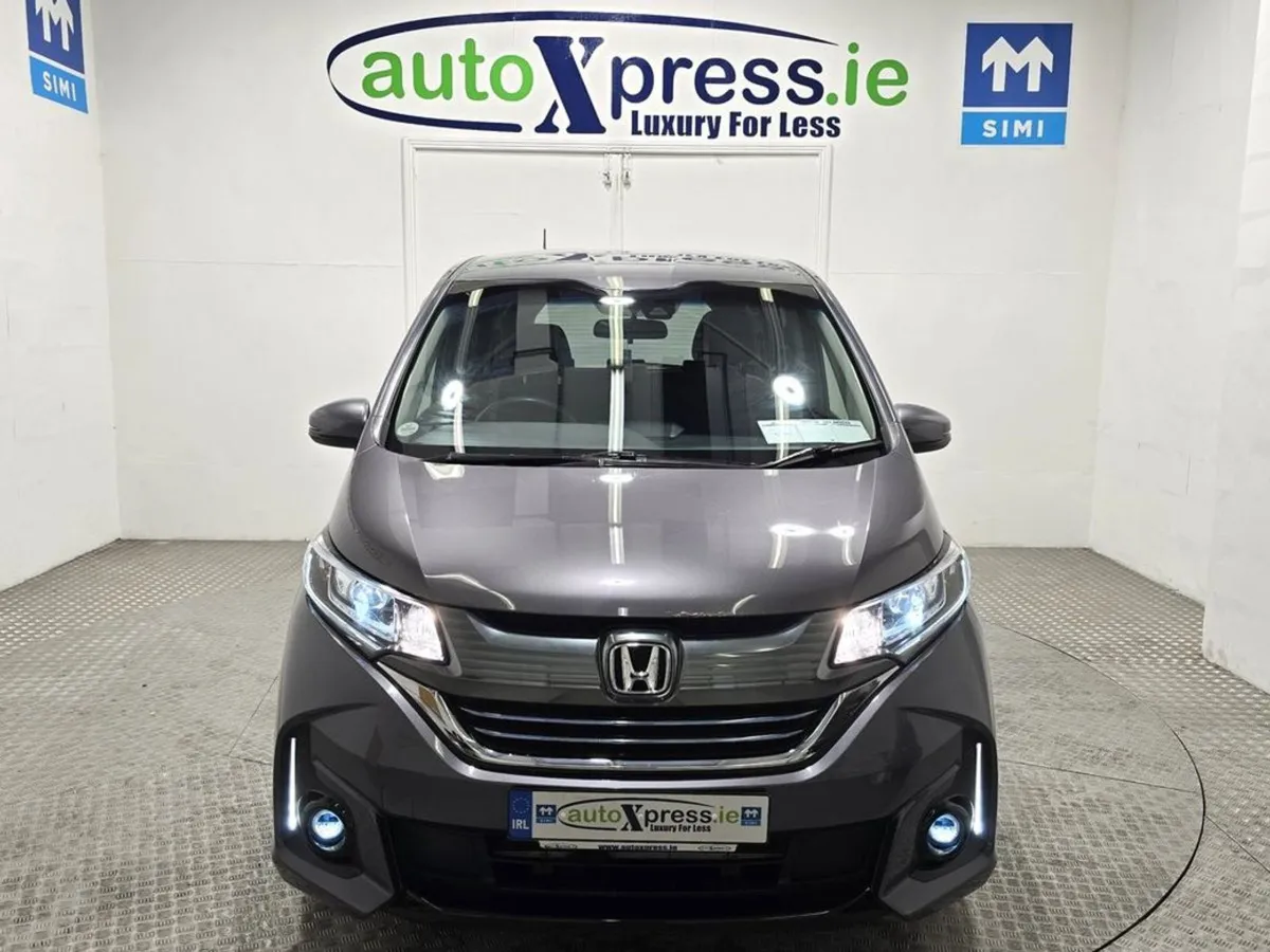 Honda Freed 1.5 Hybrid Automatic  Reversing Camera - Image 3