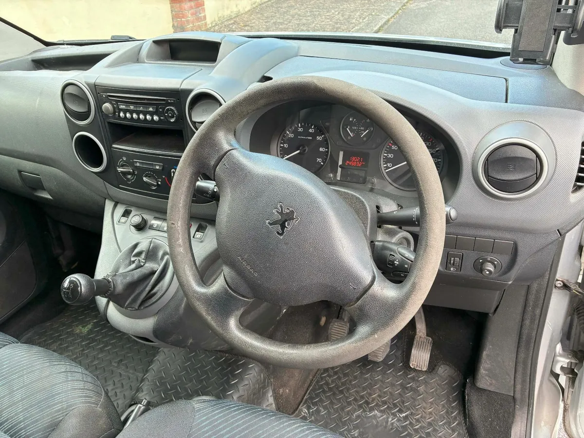 Peugeot Partner 2011 - Image 3