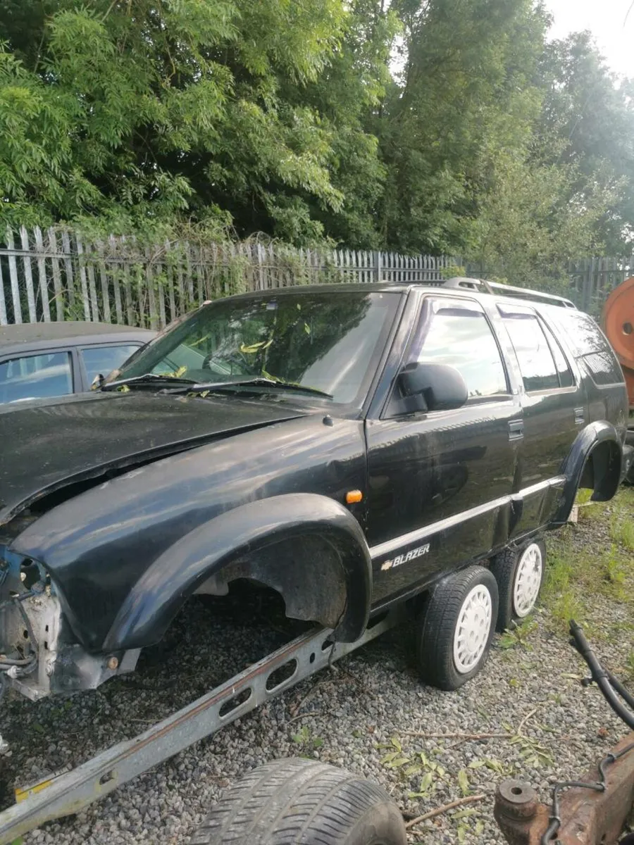 Chevrolet blazer parts. 4.3 1991 - Image 1