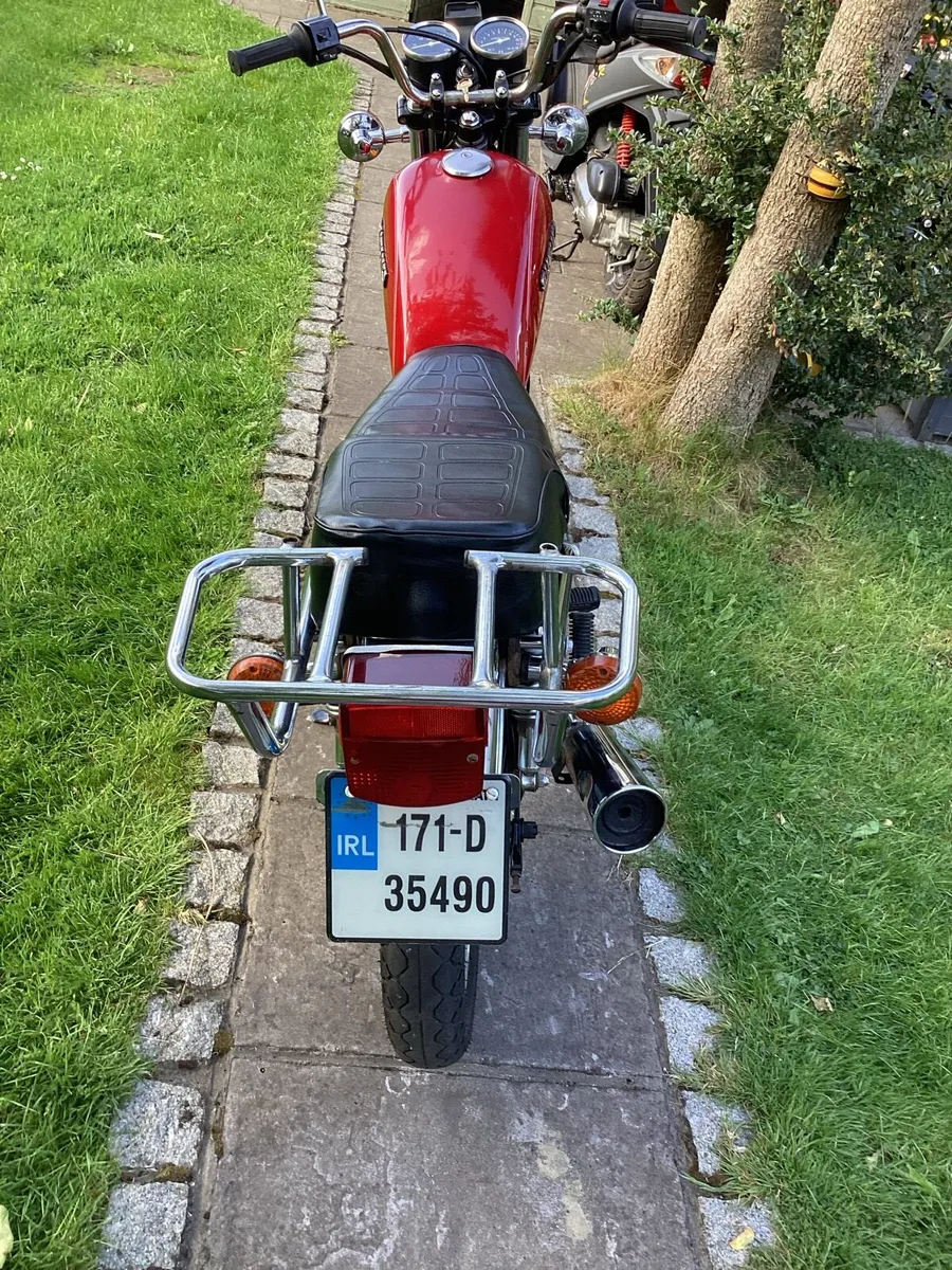 2017 Suzuki gn 125 - Image 3