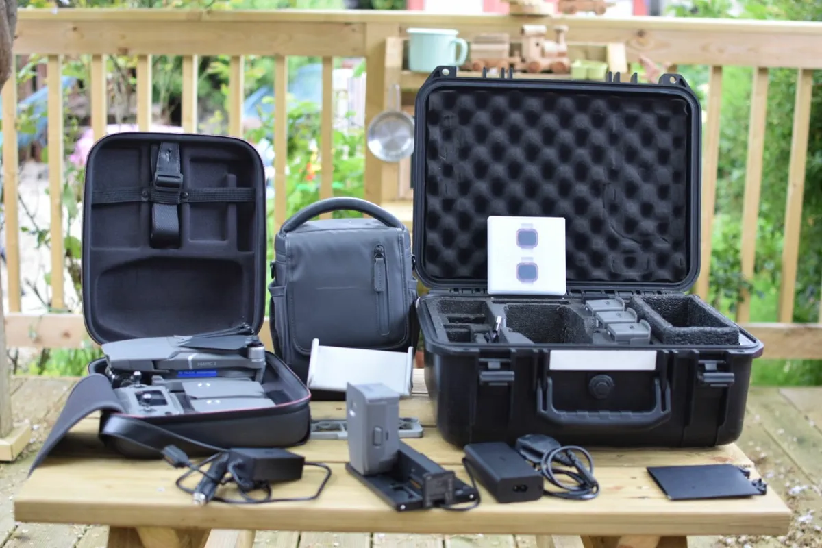 DJI Mavic 2 Pro with 7 batteries - Image 3