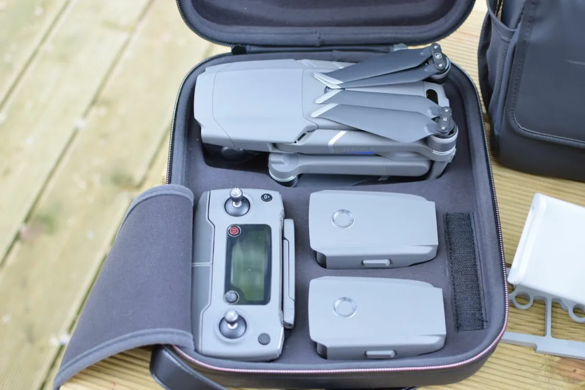 DJI Mavic 2 Pro with 7 batteries - Image 4