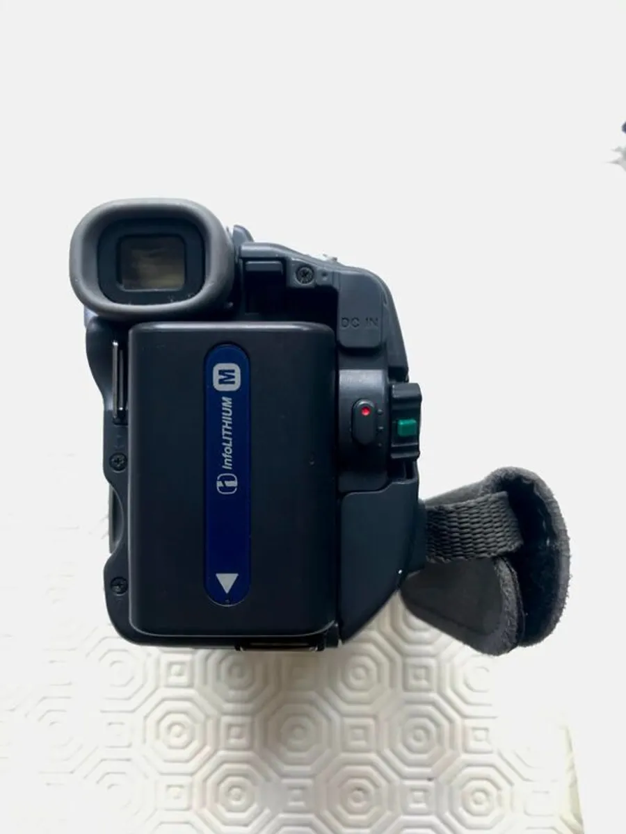 Video Camera - Image 2