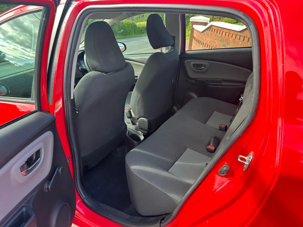 Toyota Yaris Icon 2017 - Image 3
