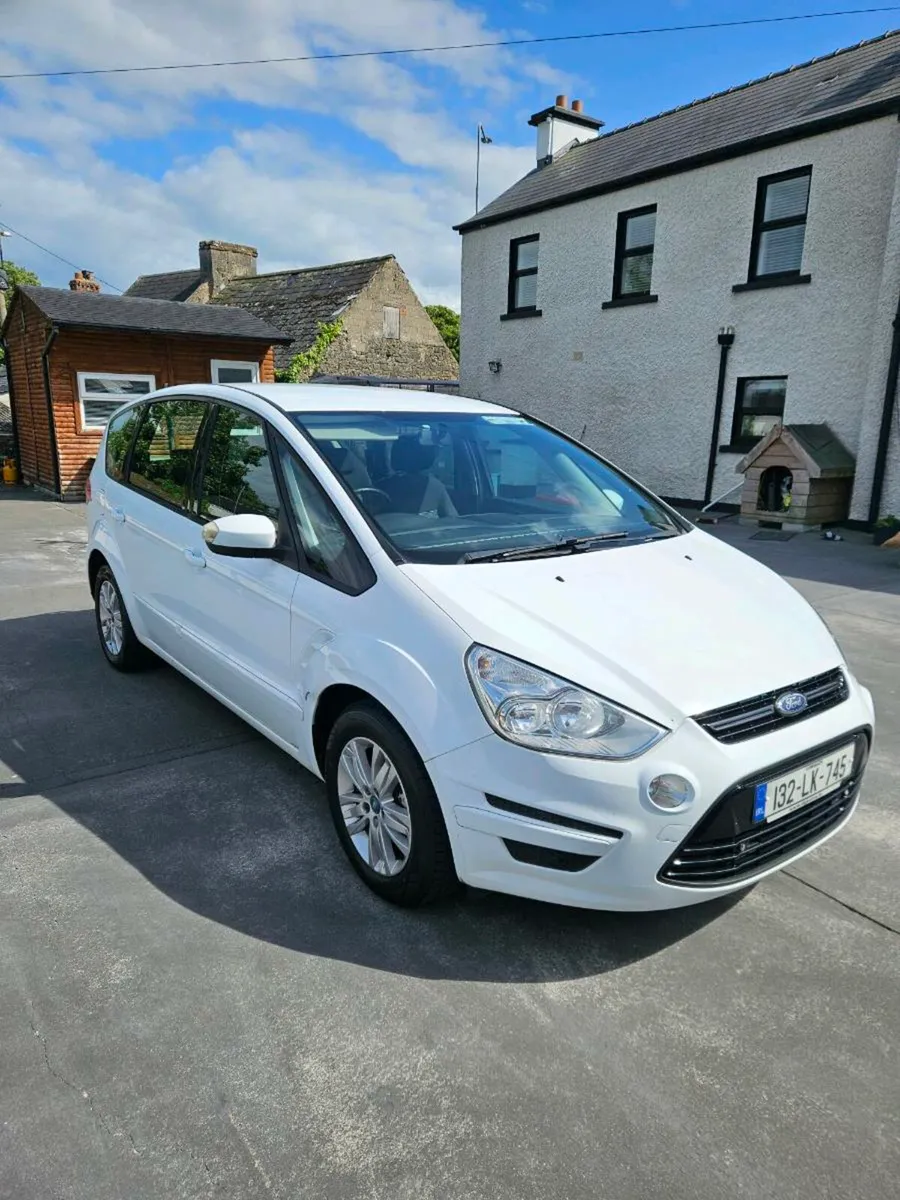 Ford S-Max - Image 1